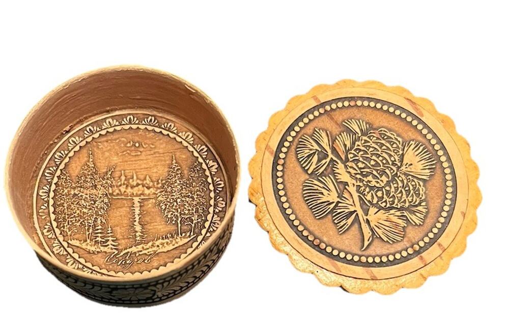 Handcrafted Russian Trinket Box Birch Bark Jewelry Pine Tree Cones Flowers